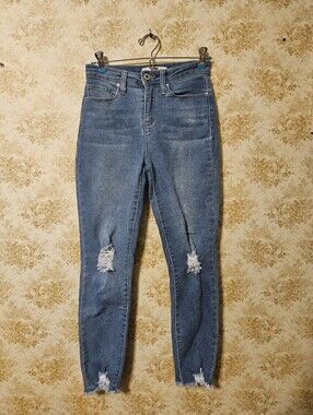 California Vintage Diatressed Skinny Jeans